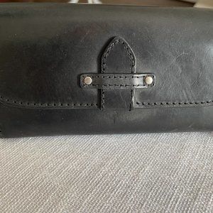 NWT Frye Casey Black leather Wallet